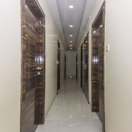 Capital O Hotel Pearl Near Us Embassy Mumbai  Buitenkant foto