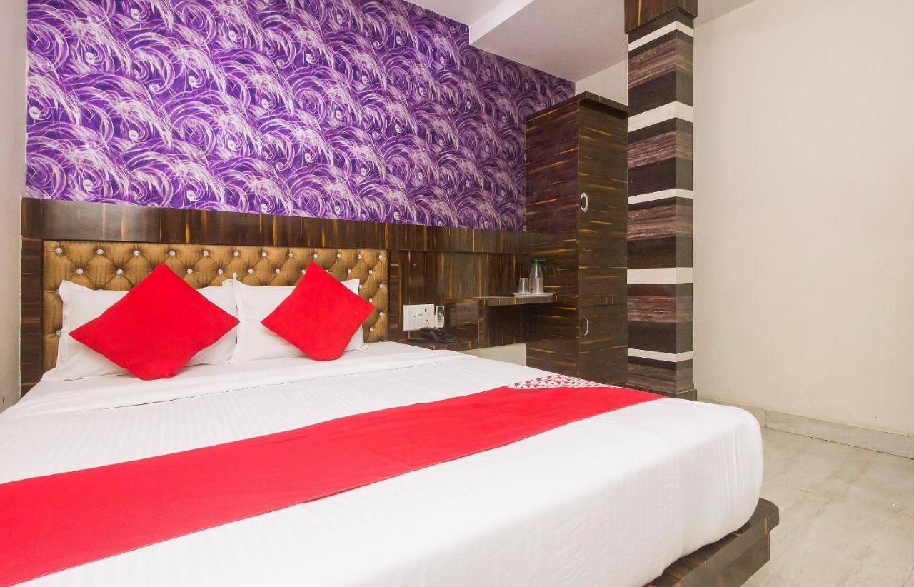 Capital O Hotel Pearl Near Us Embassy Mumbai  Buitenkant foto