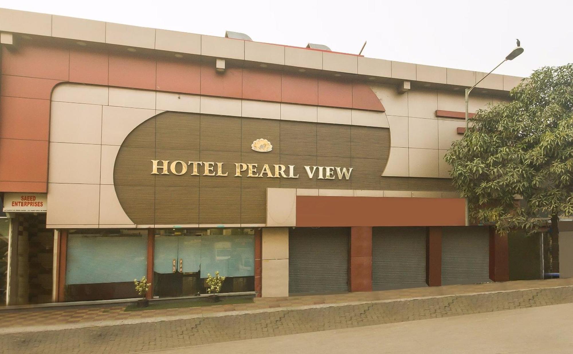 Capital O Hotel Pearl Near Us Embassy Mumbai  Buitenkant foto